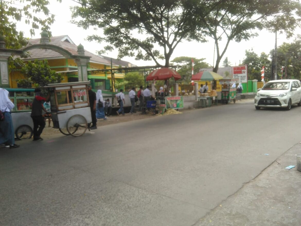 Sudah dua hari, sampai 06/10/2021) Percobaan Tatap Muka (PTM) Kelompok Belajar Mengajar (KBM) siswa