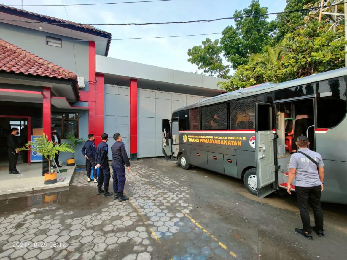 10 WBP Rutan Cipinang Dipindah ke Nusakambangan