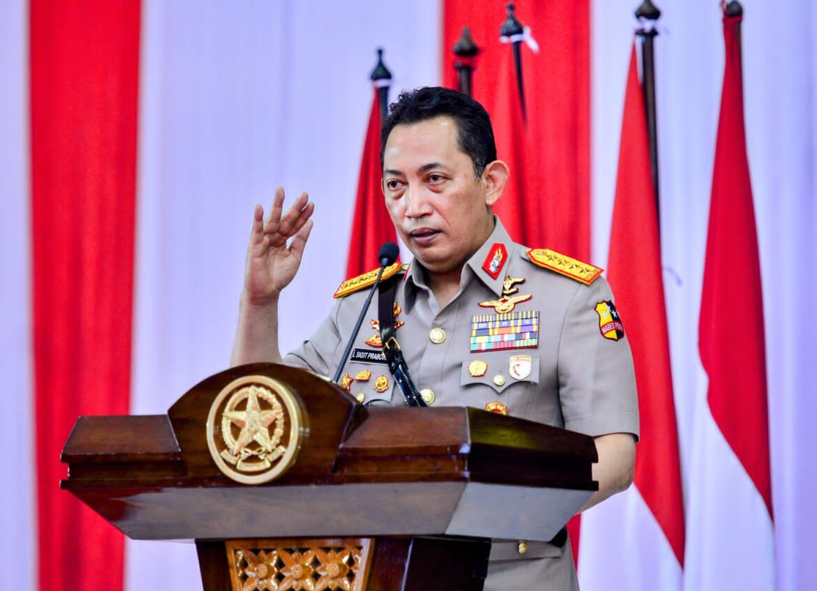 Kapolri tegas menyampaikan pada pihak kapolda dan kapolres, jika polisi kerja tidak benar potong kepalanya