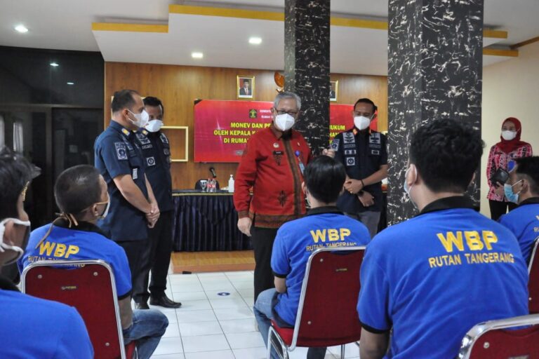 Dalam sambutannya membuka kegiatan, Kepala Kantor Wilayah Agus Toyib menyampaikan