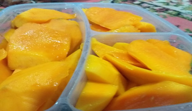 Ada Sekitar 60% wanita Indonesia suka bauh Mangga, mau mangga muda dan mangga yang disenang setiap wanita