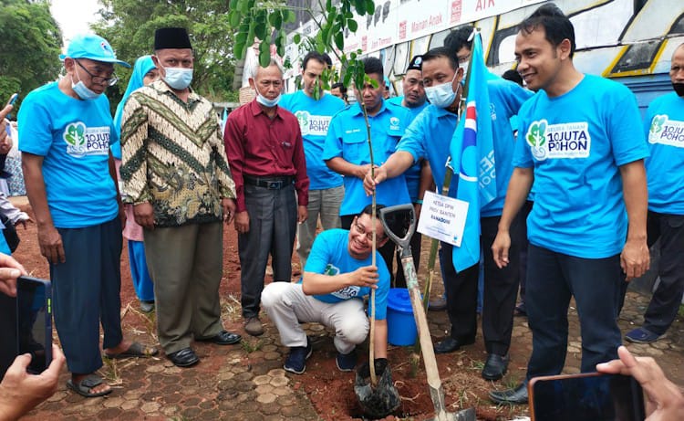 Partai Gelora Pengurus Kab. Tangerang Gerakan 10 juta Penanam pohon