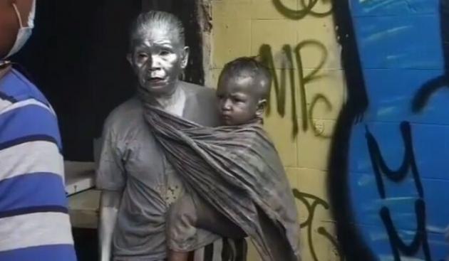 Masyarakat perak di Kota Tangerang Selatan, sudah mulai menjajakan diri demi mencari sesuap nasi.