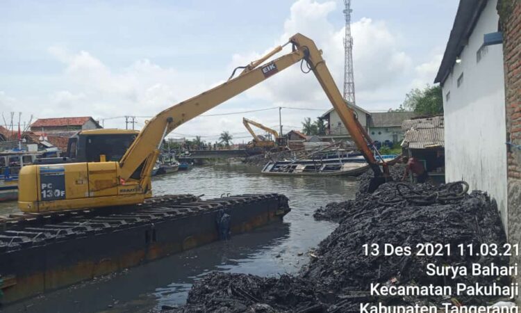 Masyarakat turut menyambut dengan antusias khusus nya warga desa suryabahari dan sukawali