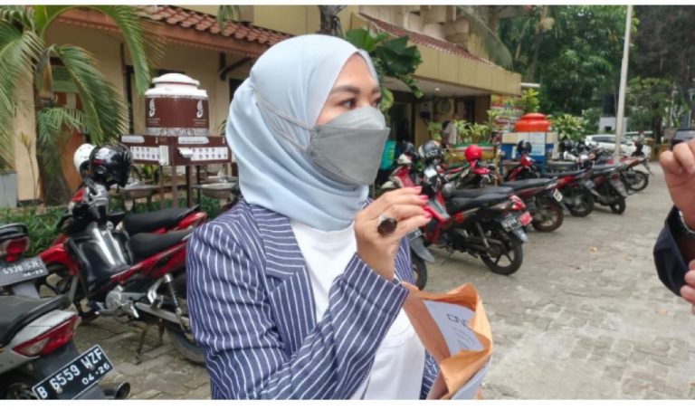 Setelah melihat dan memperhatikan isu politik terkini atas laporan dari seorang wanita Inisial RH