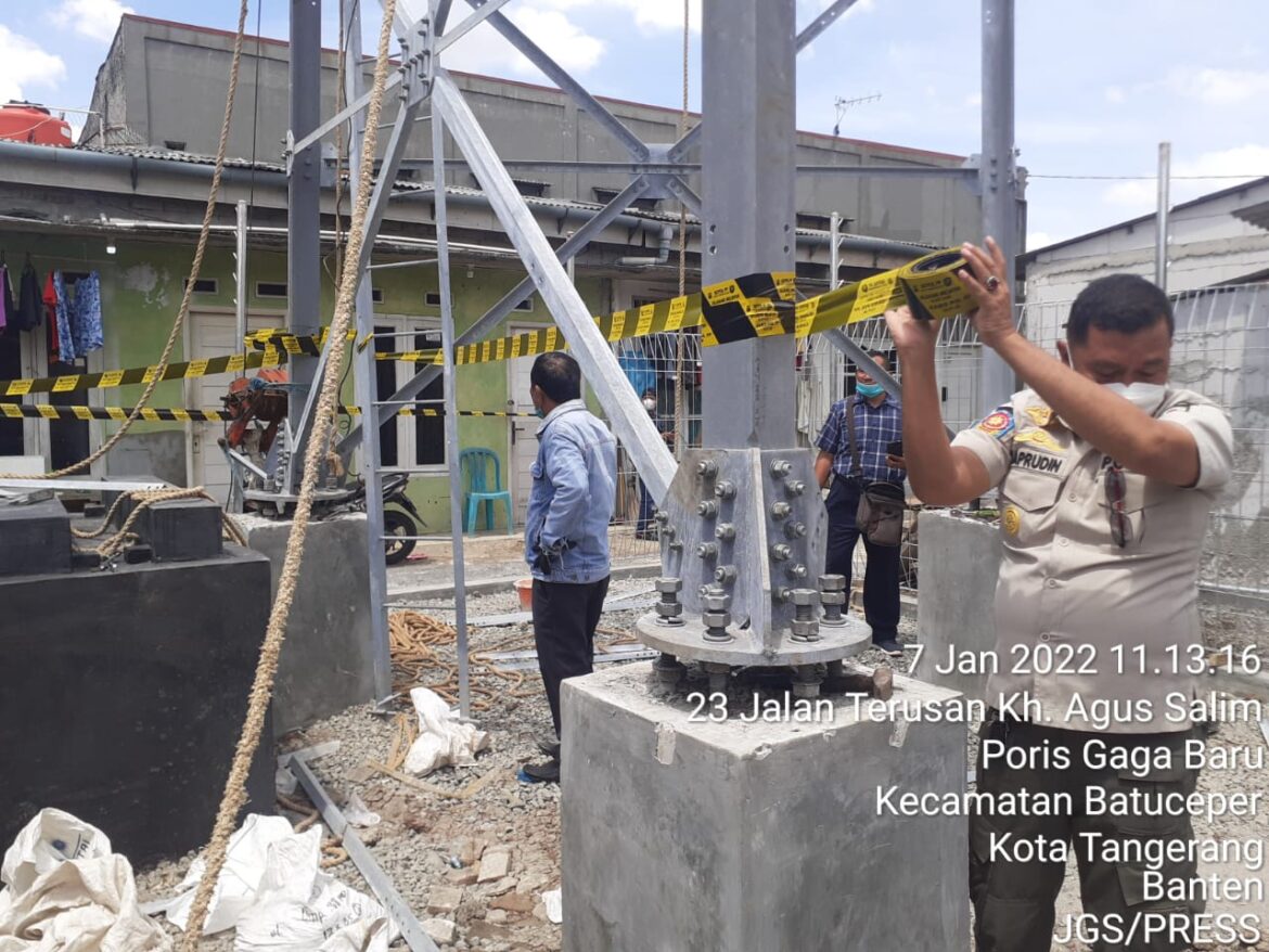 Bangun Tower Tanpa Izin Disegel Satpol PP Kota Tangerang