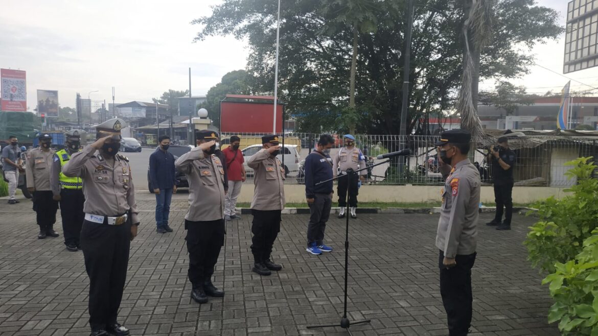 Wakapolsek Cikupa Polresta Tangerang Pimpin Apel Pengamanan Keberangkatan Masa Buruh DPC Kasbi Kabupaten Tangerang Ke Jakarta