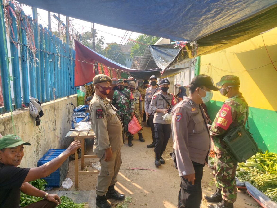 3 Pilar Rajeg Giat Operasi Yustisi PPKM Level 3 Sekaligus Pembagian 300 Masker