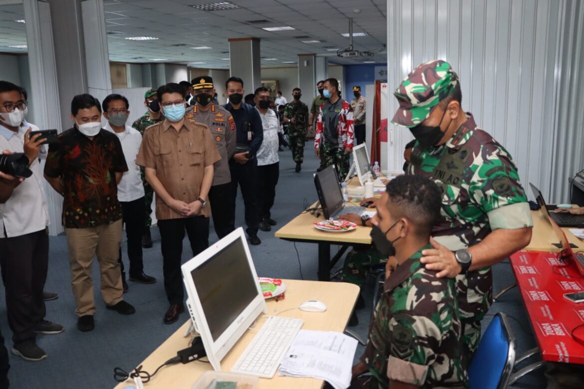 Gelorakan Vaksinasi, Pangdam Jaya Bersama Kapolresta Tangerang Pelaksanaan Suntik Booster di PT. Torabika