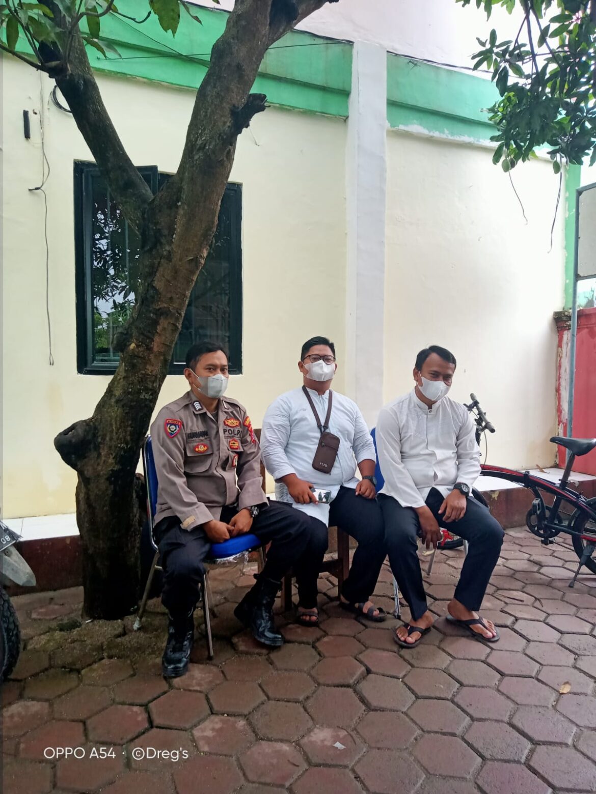 Bripka Yeni Kurniawan Sambangi SD SMP Bahkti Pertiwi Serta DDS di Wilayah Polsek Rajeg