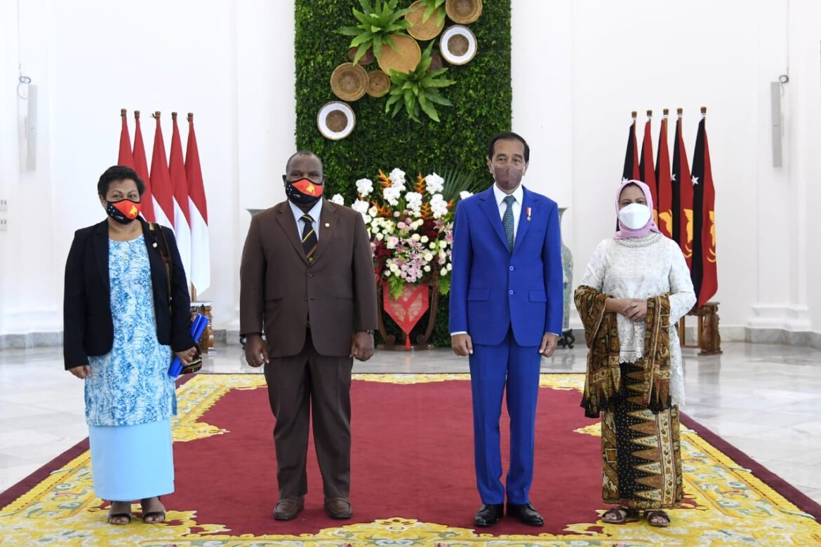 Presiden Jokowi dan PM Marape Bahas Sejumlah Peningkatan Kerja Sama Indonesia-PNG