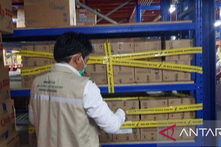 Perusahaan dagang makanan apa bila terdapat dan menemukan berbagai jenis produk jenis pangan ilegal