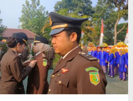 Sedangkan Kejaksaan Negeri Kota Tangerang di kasih putusan bebas dari 2 perkara berbeda.