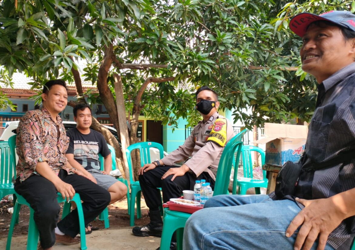 Ngobrol Santai dan Ngopi Bersama, Bhabinkamtibmas Serap Aspirasi Lewat Program Kapolda “Yuk Ngopi Wae