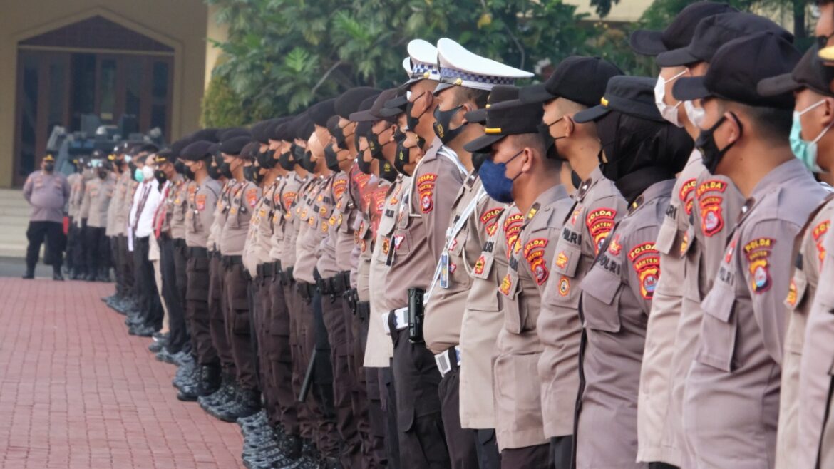 SETELAH 2 TAHUN PANDEMI COVID -19 POLDA BANTEN KEMBALI  GELAR APEL BERSAMA.