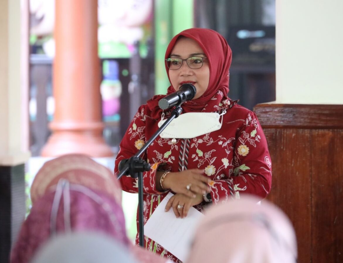 Plt Ketua TP PKK Buka Pelatihan Pemanfaatan Pekarangan Untuk Hidroponik