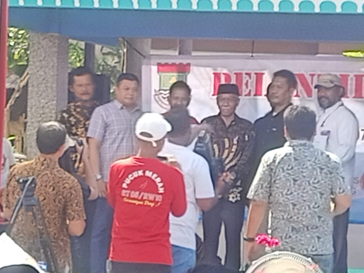 Ketua Bamusi (Badan Muamalat Indonesia) menghadiri pelantikan ketua RT 05 dan RT  07 RW 10,Desa Gelam Jaya.