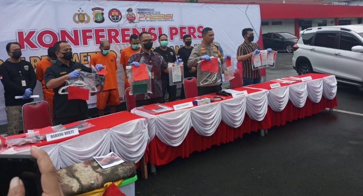 Polres Metro Tangerang Kota, Berhasil Ungkap Pembunuhan Serta Pencurian Dengan Kekerasan.