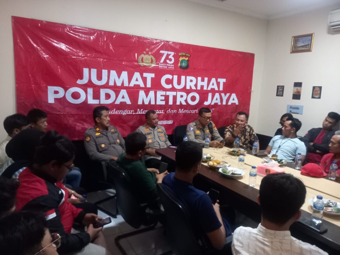 Jum’at Curhat,Di Gudang RA Gatrans Terminal Kargo Bandara Internasional Soerkarno – Hatta