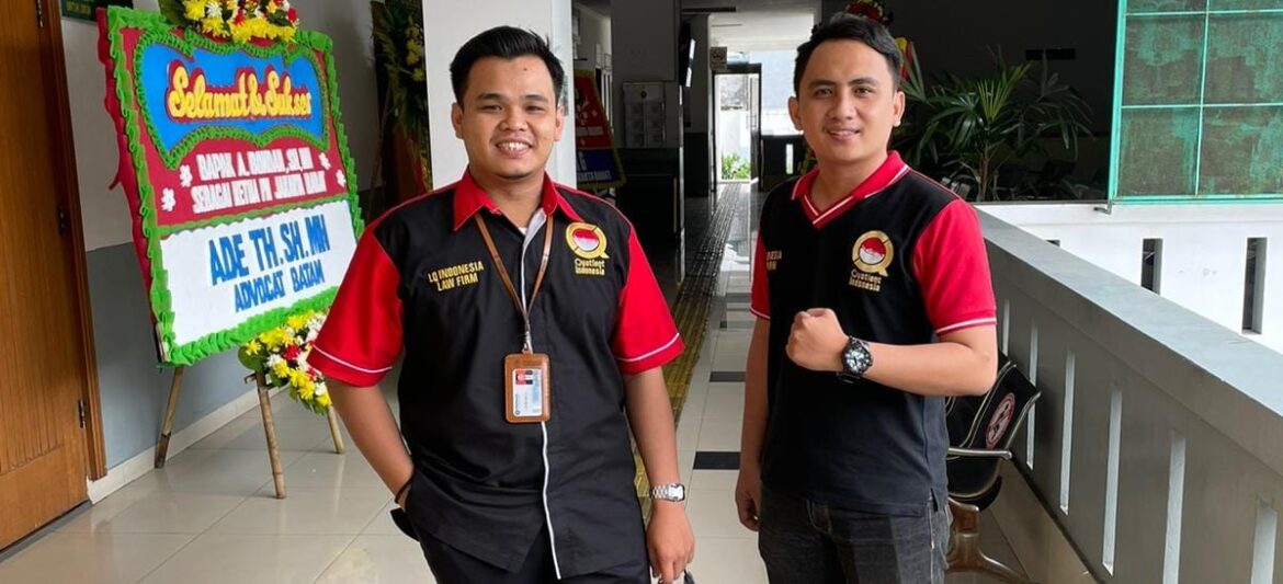 Waaaah, ini bahaya untuk Kapolri. Bahwa DPO sudah di pasang, tetapi tidak bisa menangkap Natalia Rusli.