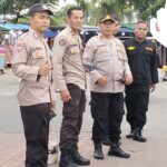 Polsek pasar Kemis pantau situasi pasar Puri jaya agar tetap aman dan kondusif.