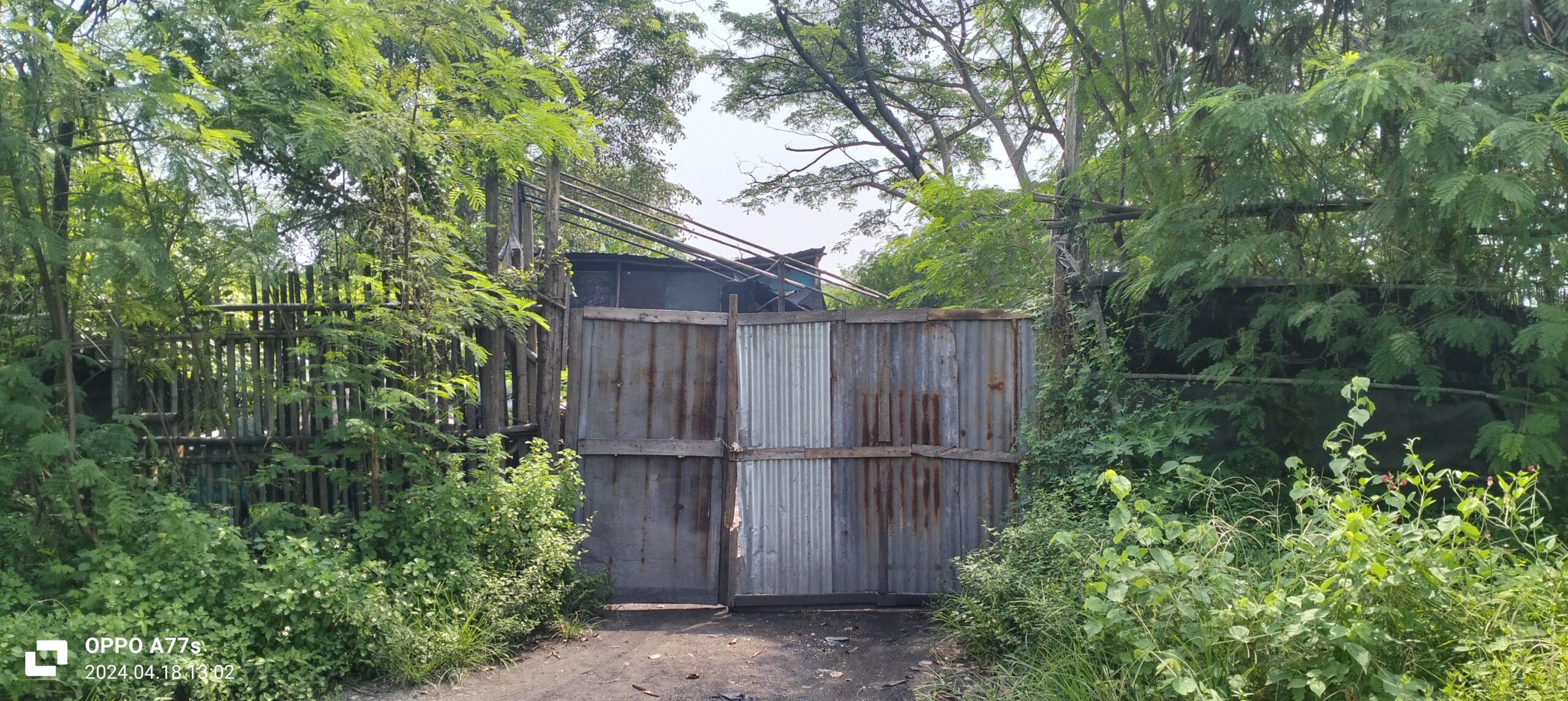 Kegiatan peleburan Alumunium dan Timah,di Wilayah Cituis di duga kuat tidak berijin. (Ilegal),