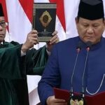 MPR menghadapkan Al-Quran Kita Suci Islam : Prabowo, Sah, jadi presiden RI ke-8.