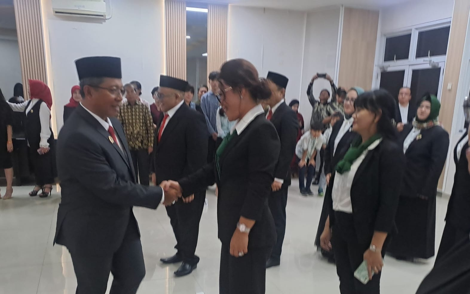 Diperlukan kerja sama dan koordinasi yang baik antara PPAT dan Kantor BPN dalam bidang pertanahan.