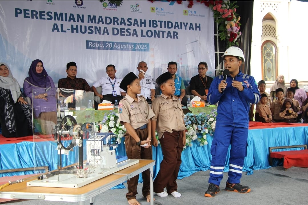 Rayakan Kemerdekaan RI Ke-80: UBP Lontar Resmikan Pembangunan Sekolah MI Al-Husna Desa Lontar.