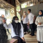 Kunjungi Anak Penderita Cerebral Palsy dan Obs, Wabup Intan: Pastikan Pelayanan Medis Gratis dan Jemput Bola.