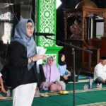 Ketua DKM Masjid Jami Sabilal Muhtadin, H. Ade Suhendar, menyampaikan ucapan terima kasih kepada pemerintah daerah, para pengurus. Ketua DKM Masjid Jami Sabilal Muhtadin, H. Ade Suhendar, menyampaikan ucapan terima kasih kepada pemerintah daerah, para pengurus.