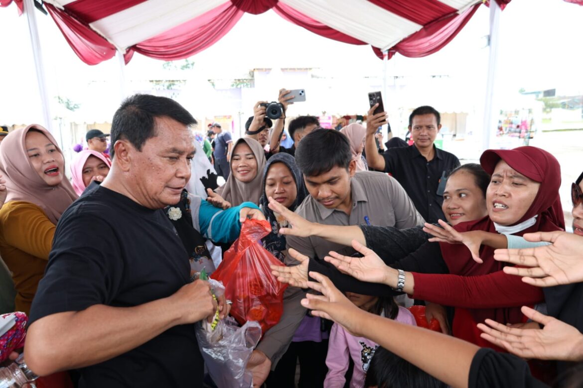 BUPATI TANGERANG UNTUK MENDORONG EKONOMI MASYARAKAT BISA PRODUKSI-PRODUKSI UMKM.