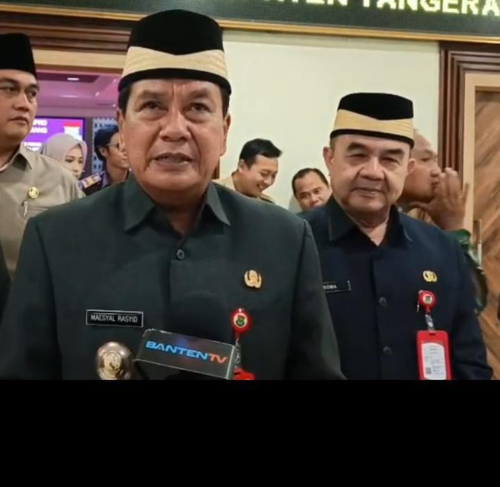 DPRD Kabupaten Tangerang menggelar Rapat Paripurna dengan agenda Penyampaian Pandangan Umum Fraksi terhadap Laporan.