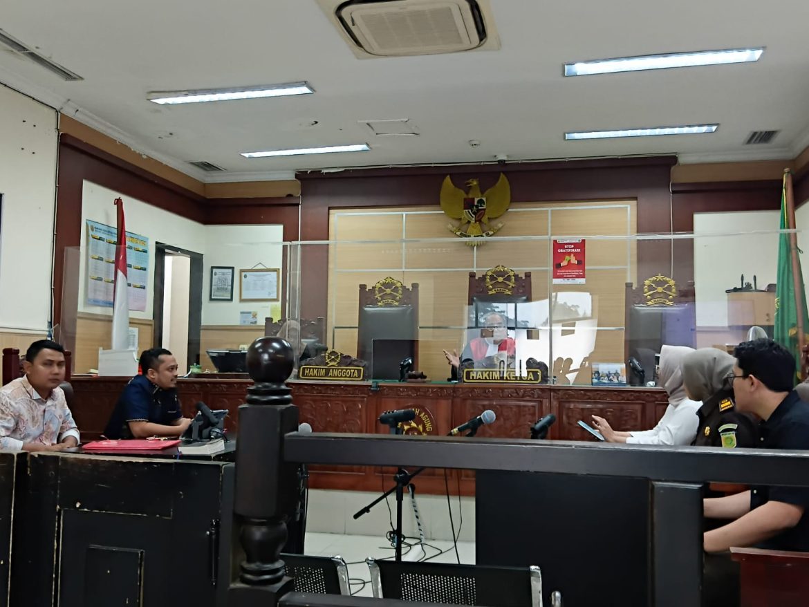 Sidang Praperadilan Aktivis Anti Korupsi Dengan Kejari Tangerang Selatan.