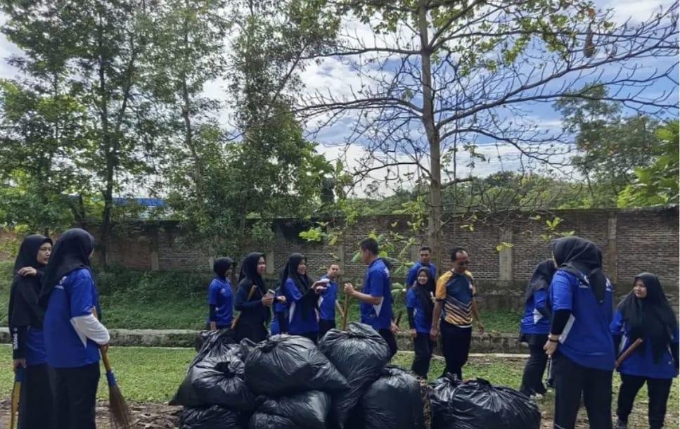 Pemda Kabupaten Tangerang Libatkan Seluruh OPD Kerja Bakti Bersih-bersih.