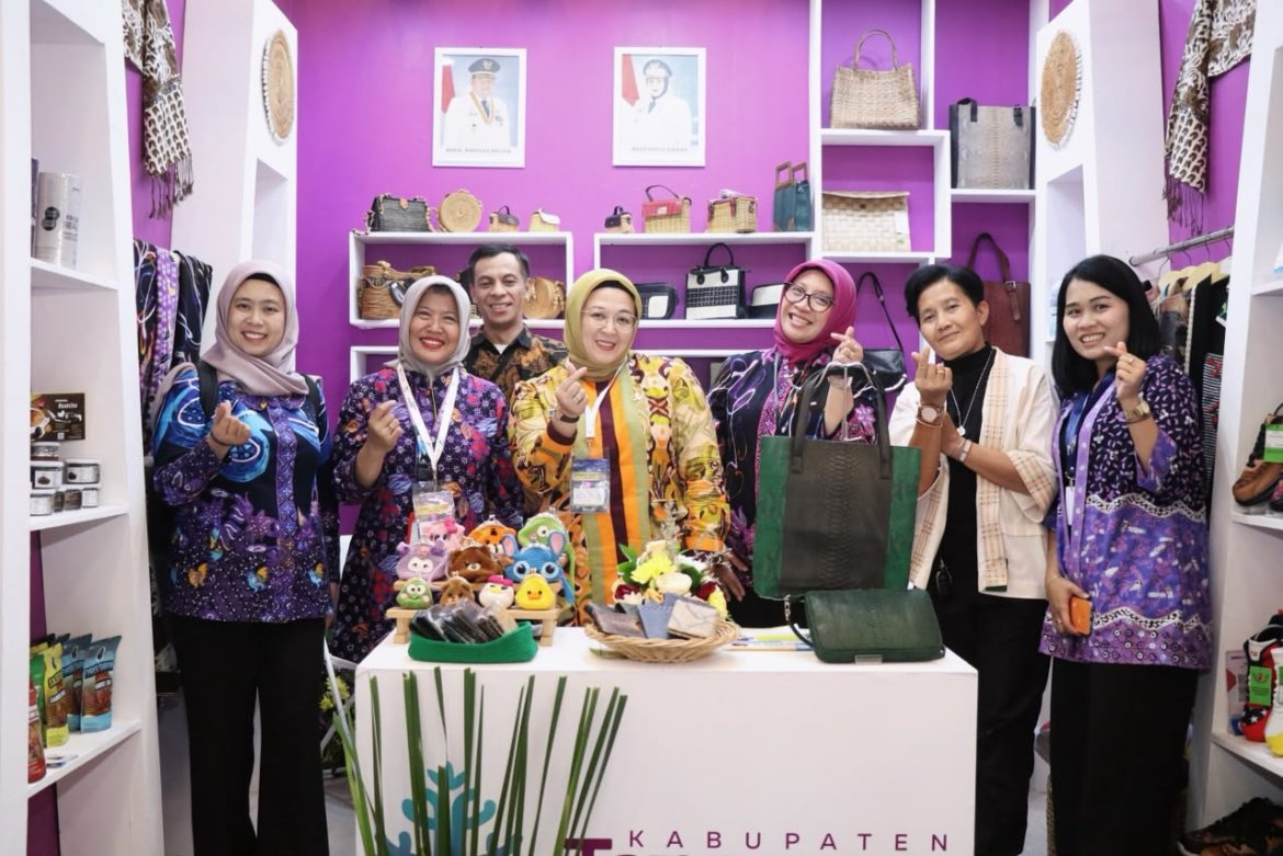 Wakil Bupati Tangerang : Saya percaya trade Expo Indonesia pada tahun ini dapat maksimal kontribusinya pada pertumbuhan ekonomi Indonesia.
